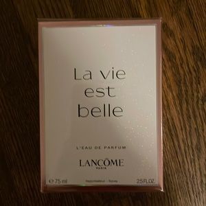 Lancôme La Vie Est. Belle